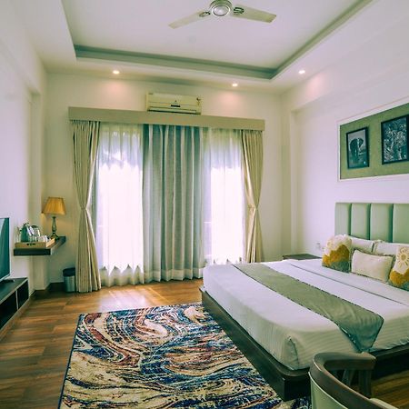 Corbett Tusker Trail Hotell Kashipur Exteriör bild