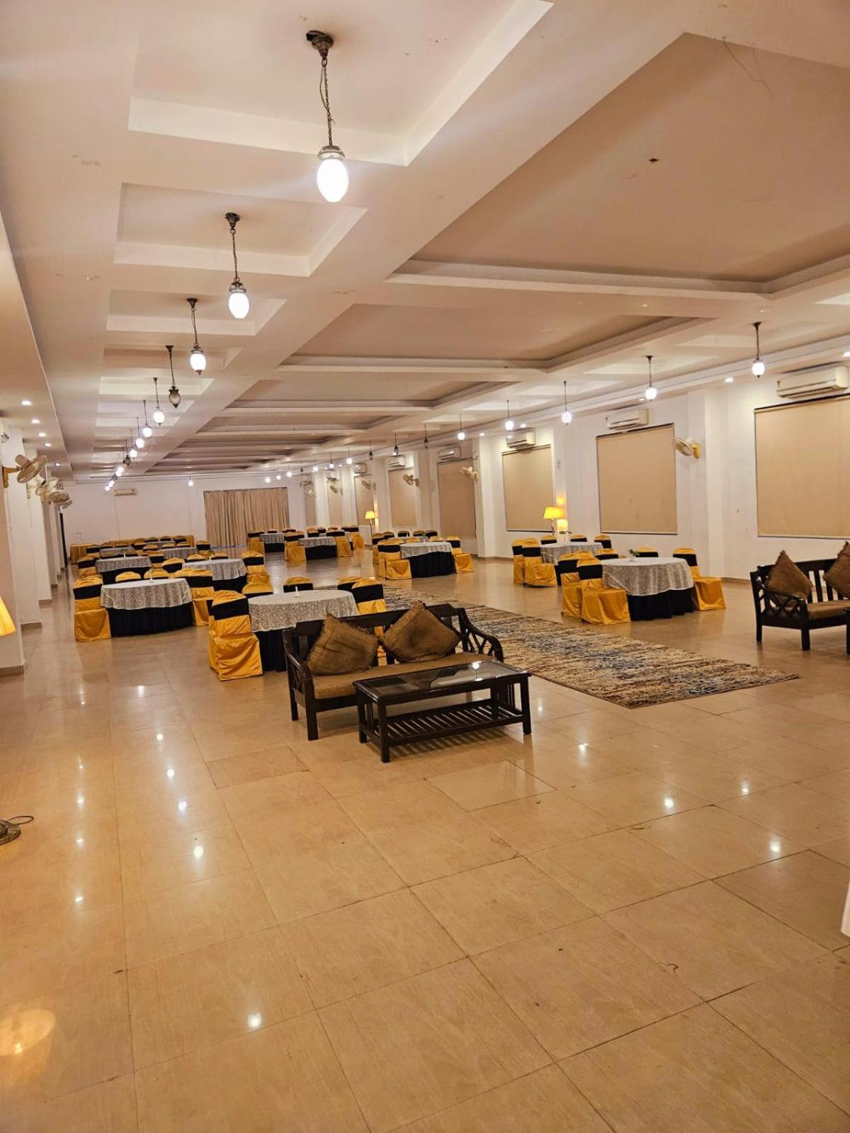 Corbett Tusker Trail Hotell Kashipur Exteriör bild