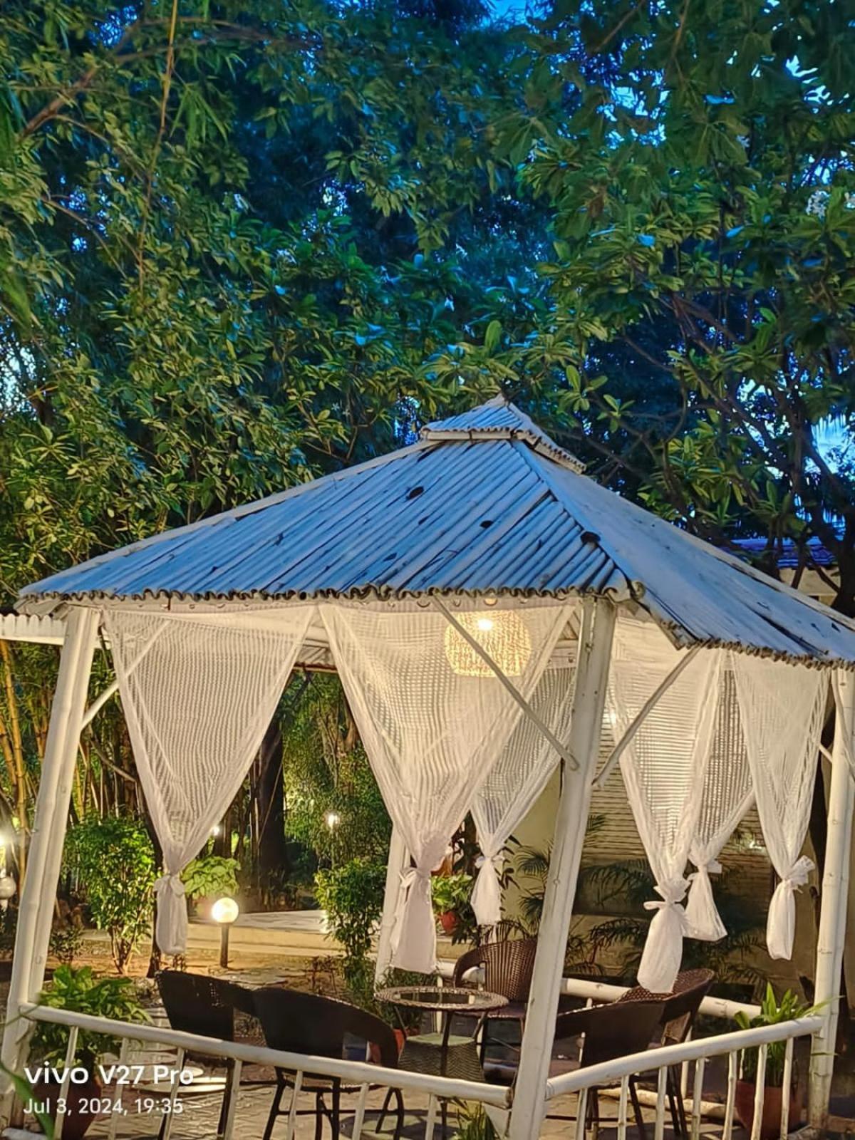 Corbett Tusker Trail Hotell Kashipur Exteriör bild