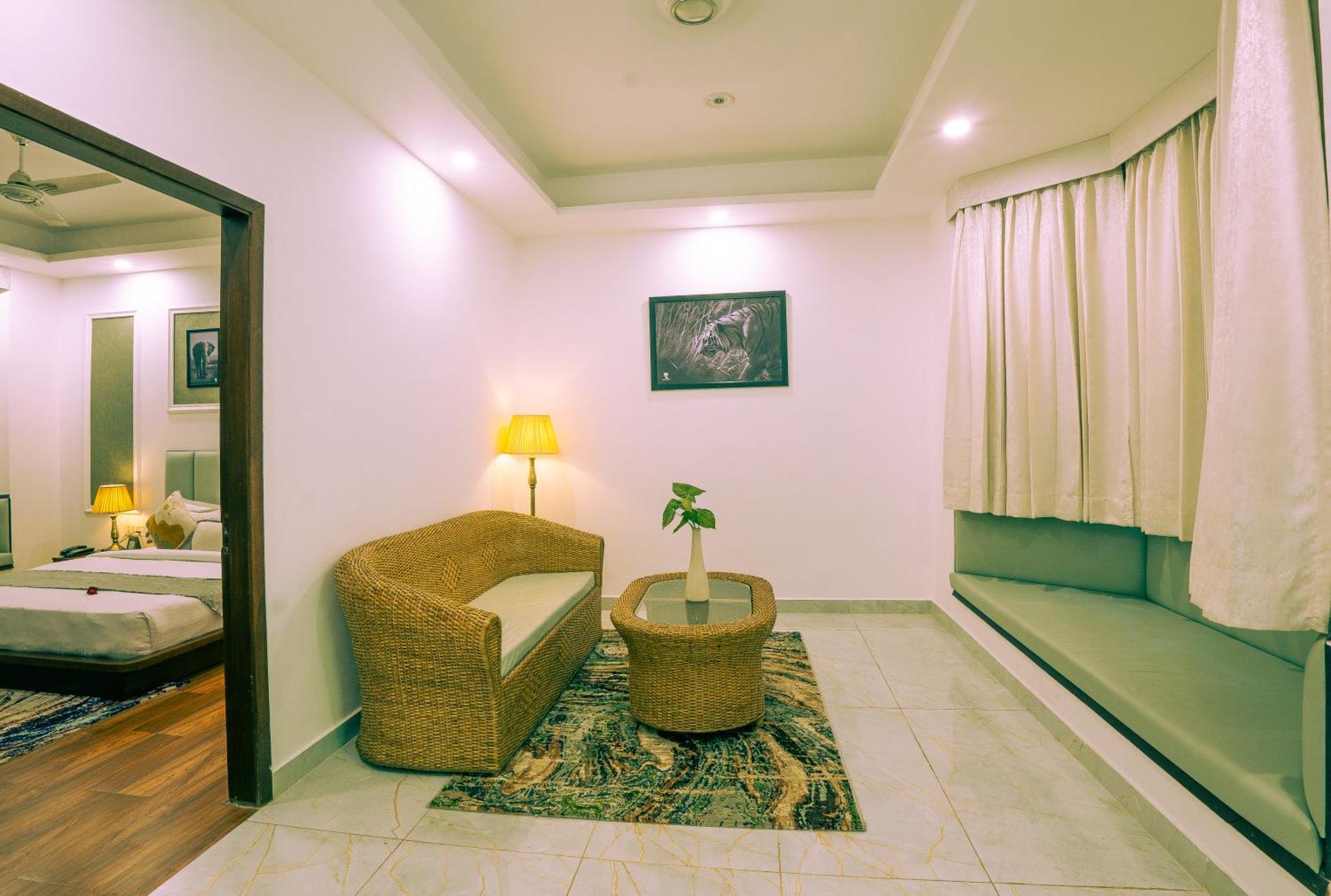 Corbett Tusker Trail Hotell Kashipur Exteriör bild
